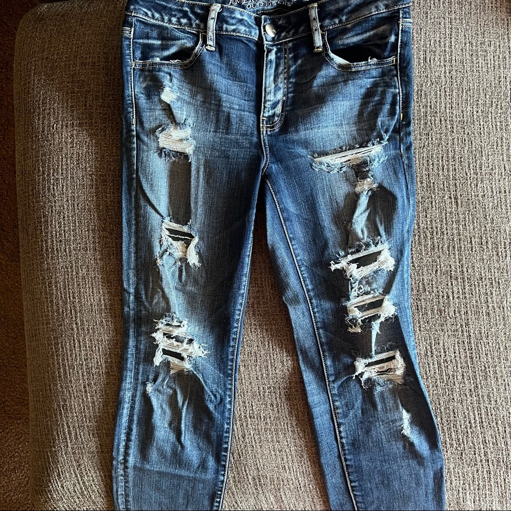 American Eagle Ripped Capri Jeggings